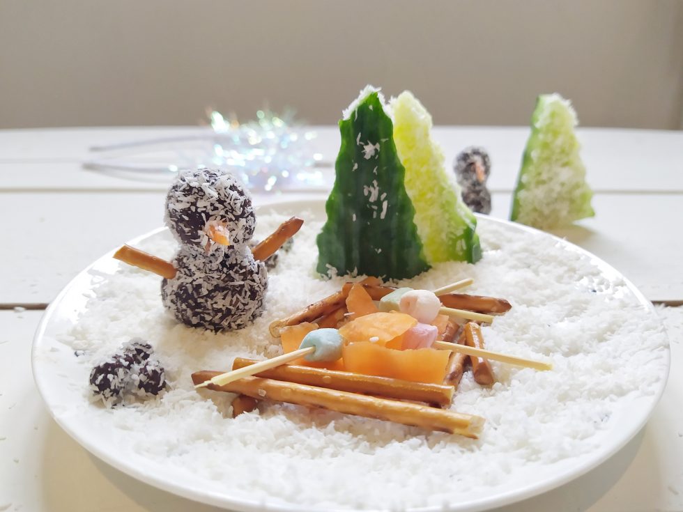 sneeuwpopjes van dadelballetjes